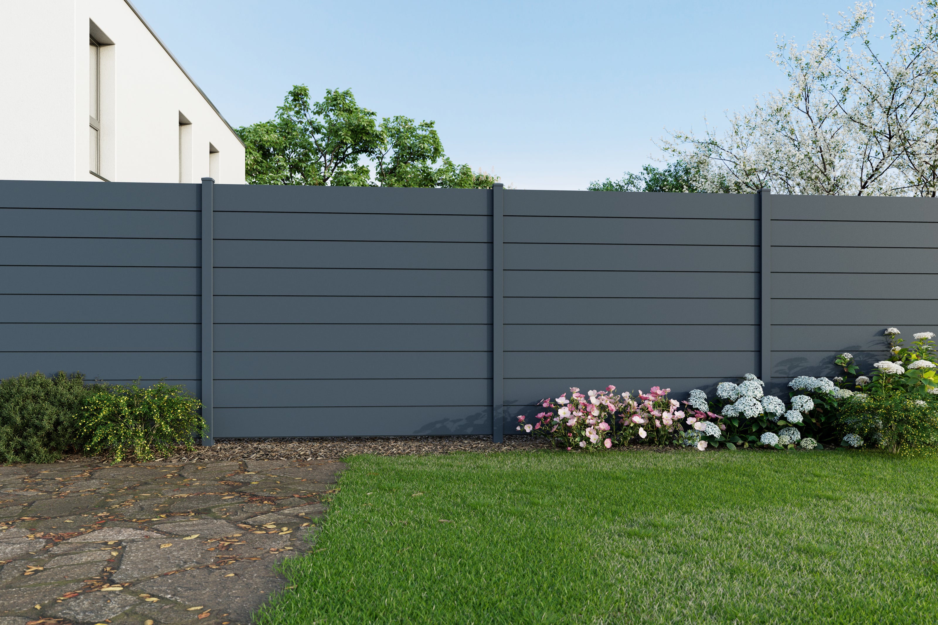 Alu Sichtschutzzaun im Garten